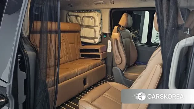 Hyundai Staria 2023 Черный из Кореи, фото 3