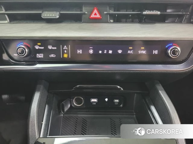 Kia Sportage 5th Generation 2022 Белый из Кореи, фото 3