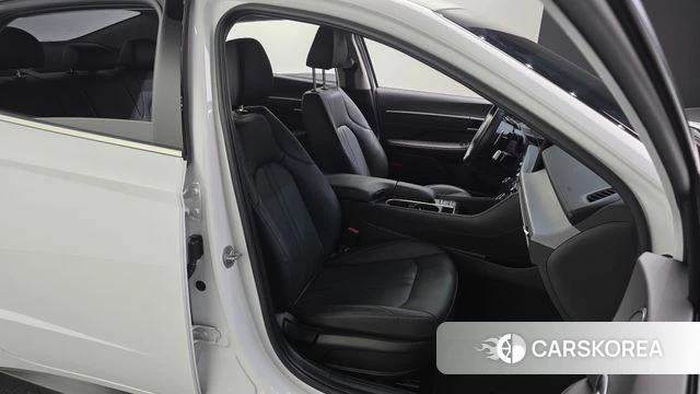 Hyundai Sonata D Edge (DN8) 2023 Белый из Кореи, фото 3