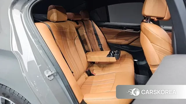 BMW 5 Series (G30) 2021 Серый из Кореи, фото 3