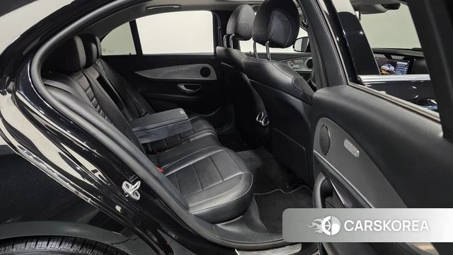 Mercedes-Benz E-Class W213 2019 Черный из Кореи, фото 3