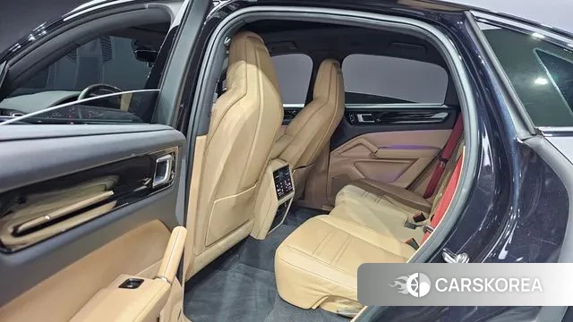 Porsche Cayenne (PO536) 2020 Черный из Кореи, фото 3