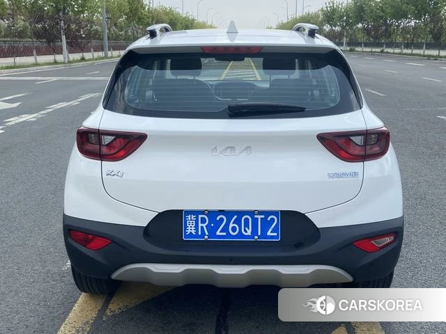 Kia Yi Ran 2021 Белый из Китая, фото 3
