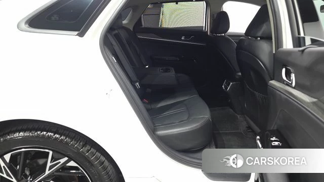 Kia The New K5 3rd generation 2024 Белый из Кореи, фото 3