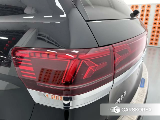 Volkswagen Tourang 2022 Черный из Китая, фото 3