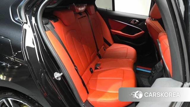 BMW 1 Series (F40) 2021 Черный из Кореи, фото 3