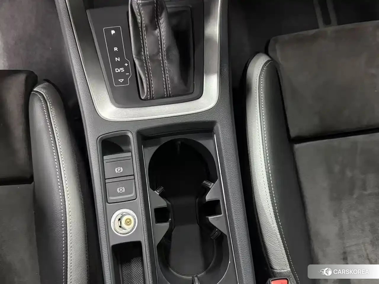 Audi Q3 2022 Silver/gray из Китая, фото 3