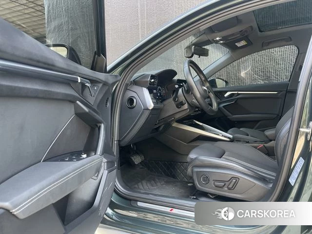 Audi A3 2023 Зеленый из Китая, фото 3