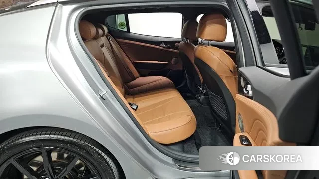 Kia Stinger Meister 2023 Серебряный из Кореи, фото 3