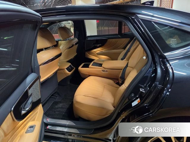 Lexus LS500 5th generation 2025 Черный из Кореи, фото 3