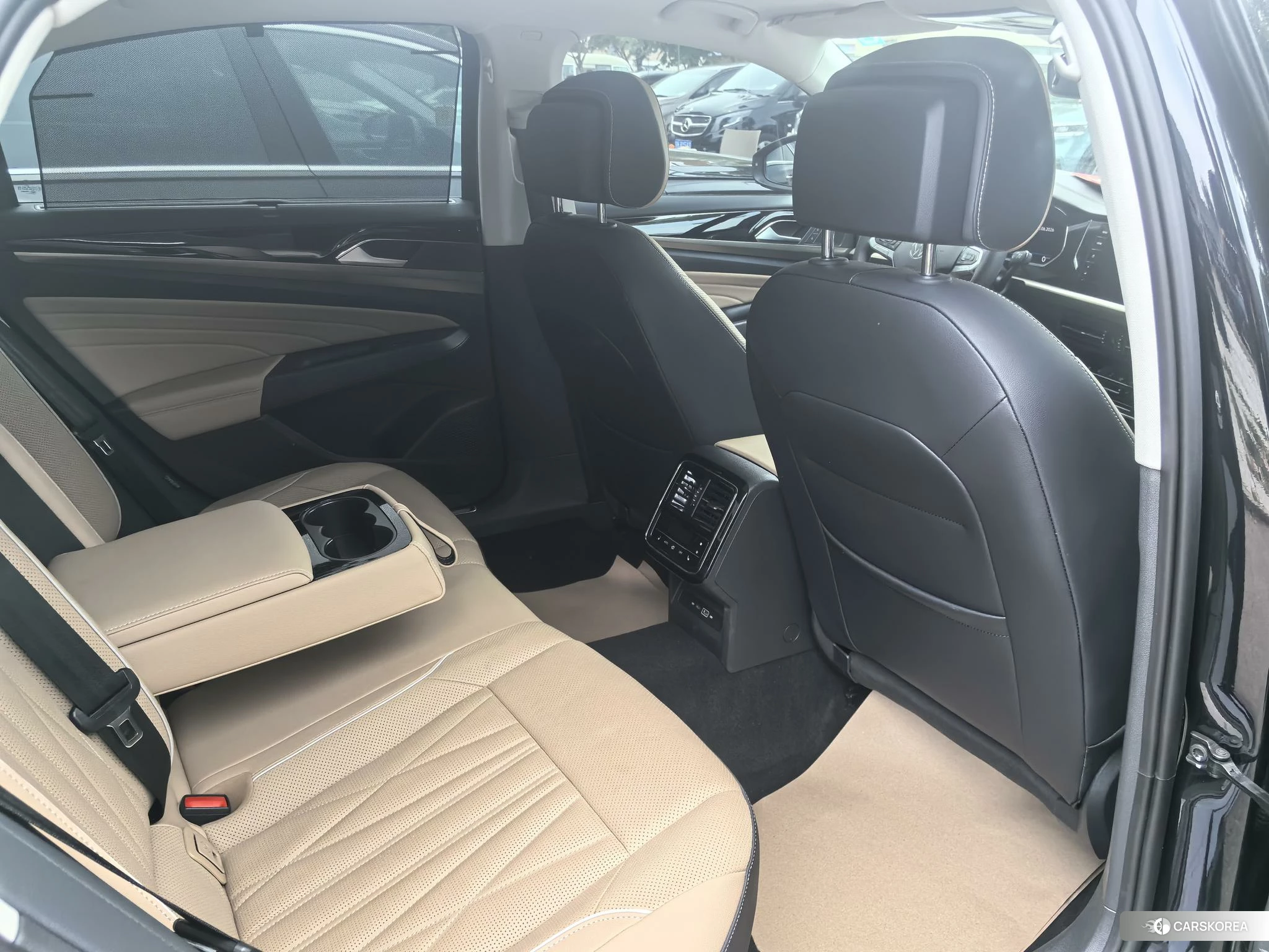 Volkswagen Passat 2021 Черный из Китая, фото 3
