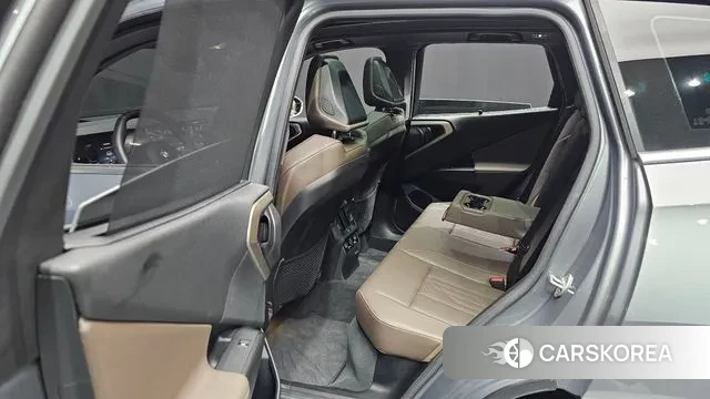 BMW X3 (G45) 2025 Серебристо-серый из Кореи, фото 3