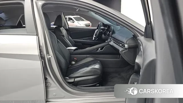 Hyundai Avante Hybrid (CN7) 2021 Серый из Кореи, фото 3