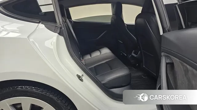 Tesla Model 3 2021 Белый из Кореи, фото 3