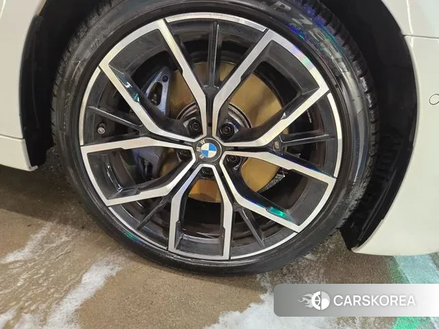 BMW 5 Series (G30) 2021 Белый из Кореи, фото 3