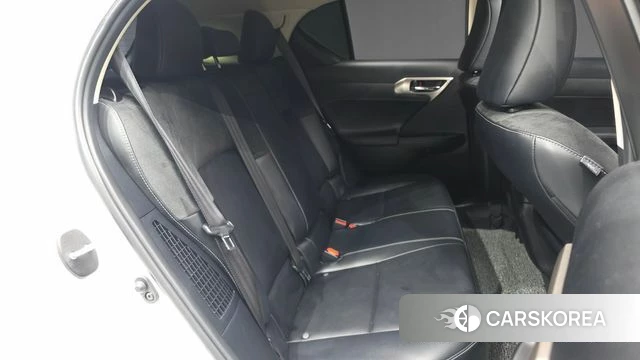 Lexus CT200h 2018 Белый из Кореи, фото 3