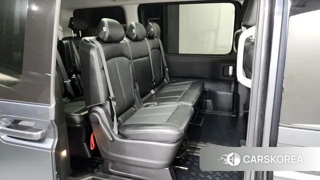 Hyundai Staria 2021 Серый из Кореи, фото 3