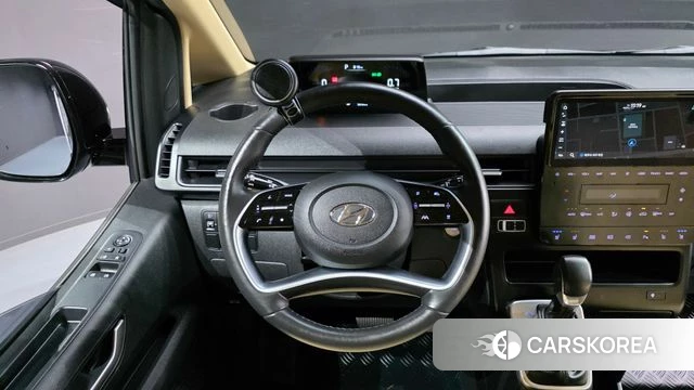 Hyundai Staria 2023 Черный из Кореи, фото 3