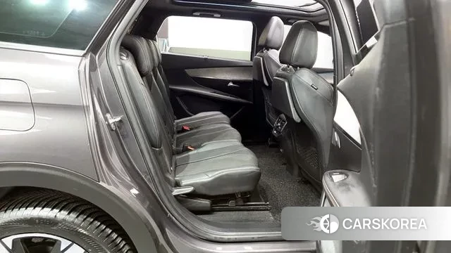 Peugeot 5008 second generation 2022 Серый из Кореи, фото 3