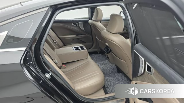 Kia K8 2022 Черный из Кореи, фото 3
