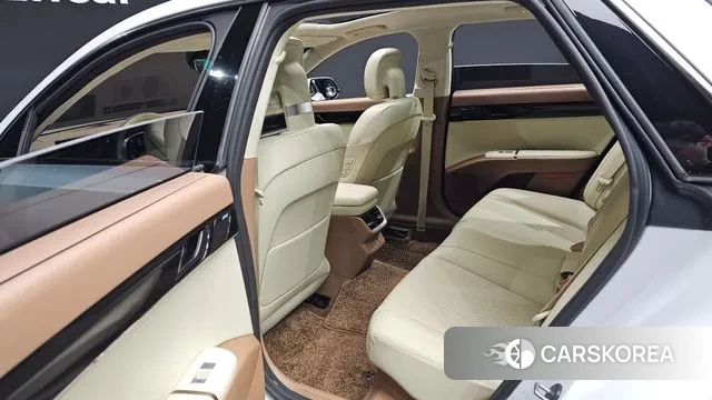 Hyundai Grandeur Hybrid (GN7) 2023 Белый из Кореи, фото 3