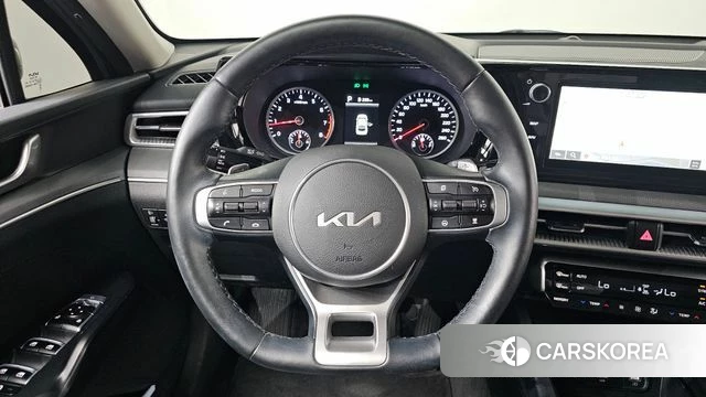 Kia K5 3rd generation 2023 Серебряный из Кореи, фото 3