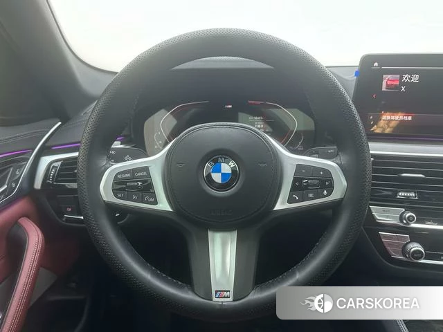 BMW 5 series 2022 Белый из Китая, фото 3