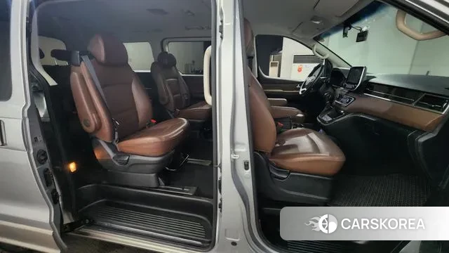 Hyundai The New Grand Starex 2019 Серебряный из Кореи, фото 3