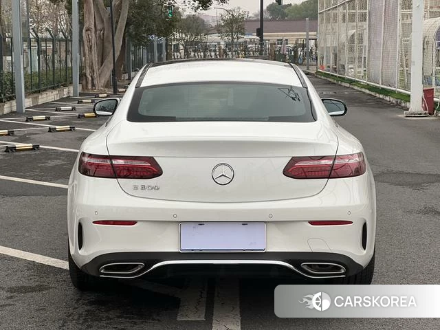 Mercedes-Benz E-class (imported) 2021 Белый из Китая, фото 3