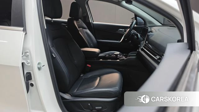 Kia Sportage 5th Generation Hybrid 2022 Белый из Кореи, фото 3