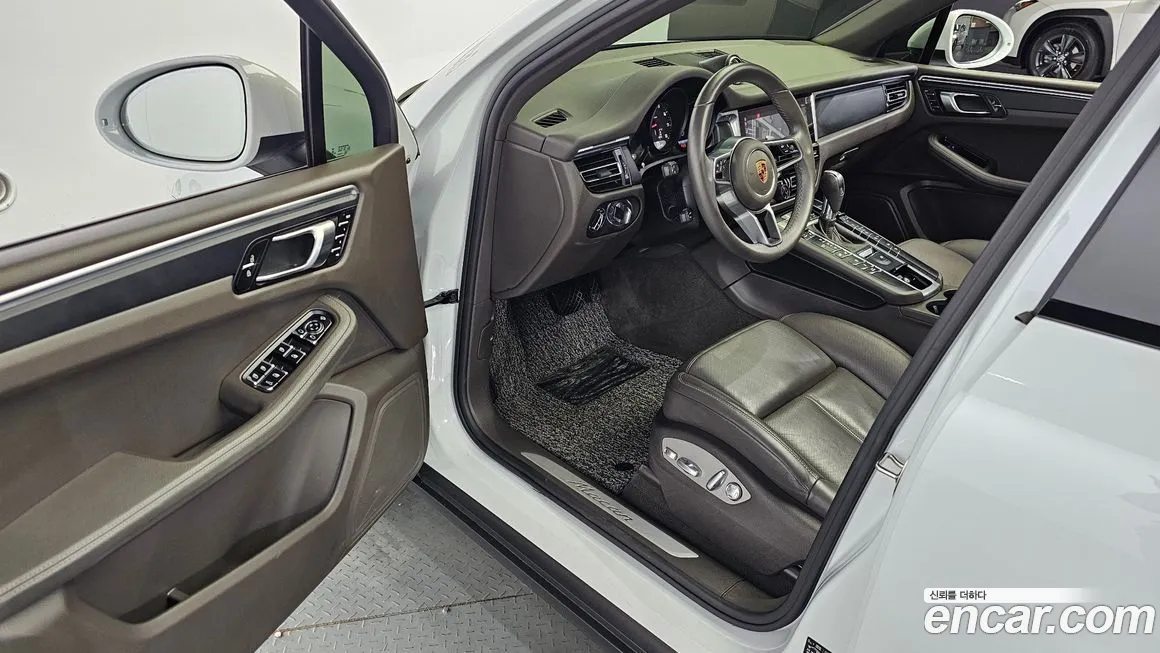 Porsche Macan id 1699649 из Кореи 3