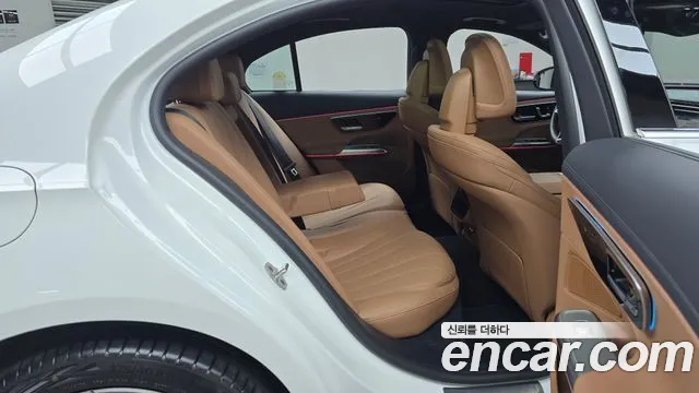 Mercedes-Benz E-Class W214 2024 Белый из Кореи, фото 3