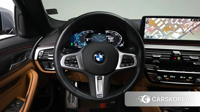 BMW 5 Series (G30) 2023 Серый из Кореи, фото 3