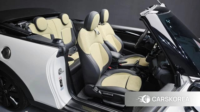 Mini Cooper S Convertible 2023 Белый из Кореи, фото 3