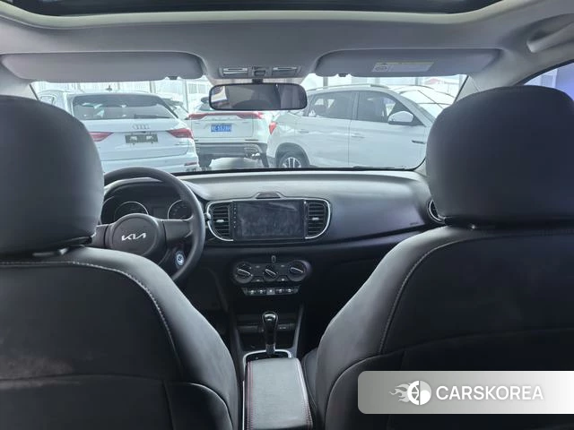 Kia Huanchi 2022 Белый из Китая, фото 3
