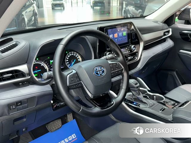 Toyota Highlander 2024 Черный из Китая, фото 3