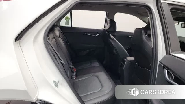 Kia Di Ol Nu Niro 2022 Белый из Кореи, фото 3