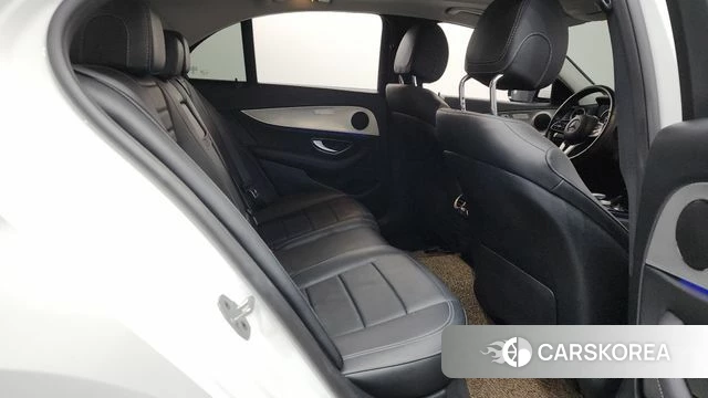 Mercedes-Benz E-Class W213 2019 Белый из Кореи, фото 3
