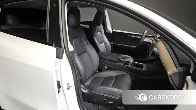 Tesla Model Y 2022 Белый из Кореи, фото 3