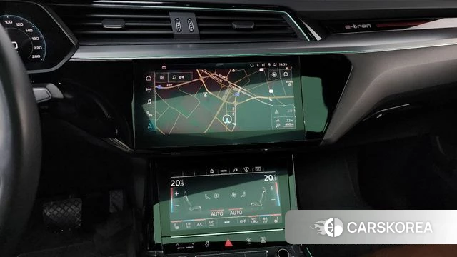 Audi e-Tron 2021 Черный из Кореи, фото 3