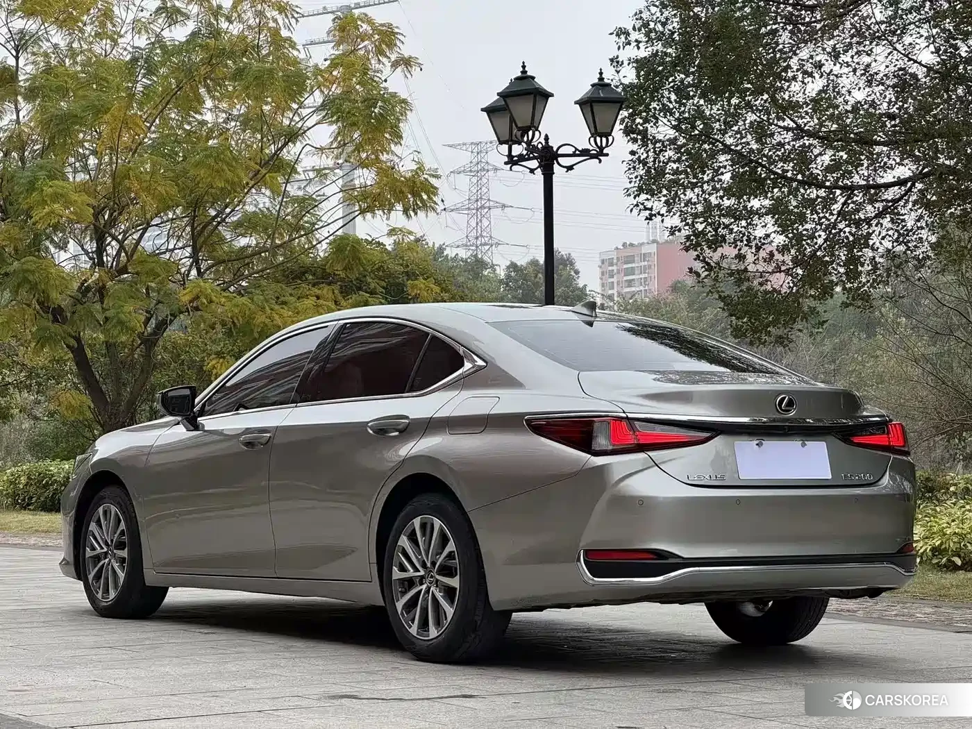 Lexus ES 2024 Silver/gray из Китая, фото 3