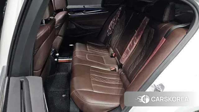 BMW 5 Series (G30) 2022 Белый из Кореи, фото 3