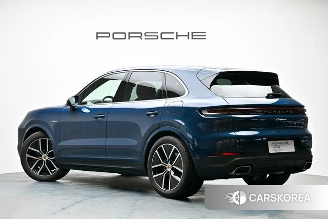 Porsche Cayenne E-Hybrid 2024 Синий из Китая, фото 3