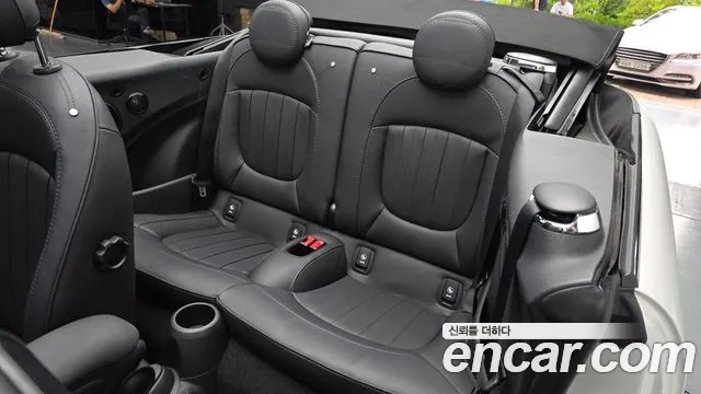 Mini Cooper S Convertible 2023 Белый из Кореи, фото 3