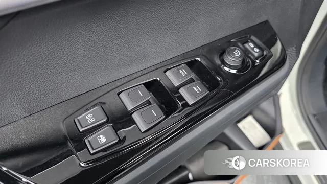 Ssangyong Torres EVX 2024 Белый из Кореи, фото 3