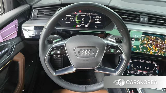 Audi e-Tron 2021 Черный из Кореи, фото 3