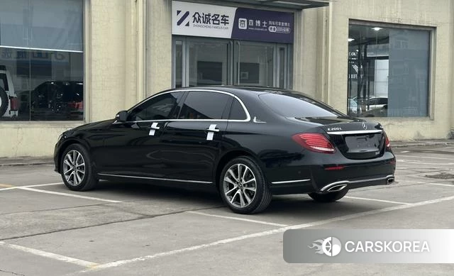 Mercedes-Benz E-class id 4213637 из Китая 3