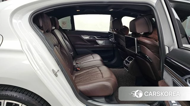BMW 7 Series (G11) 2020 Белый из Кореи, фото 3