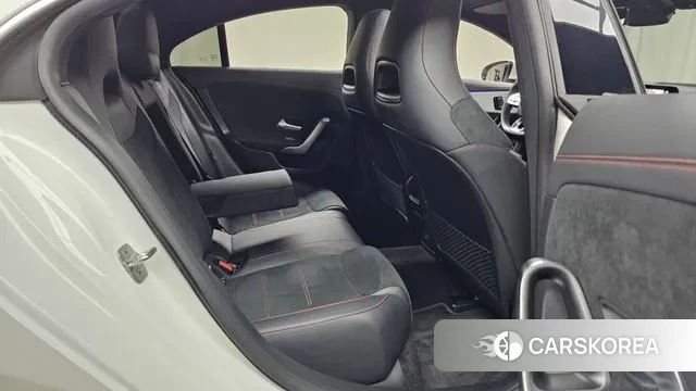 Mercedes-Benz CLA-Class C118 2023 Белый из Кореи, фото 3