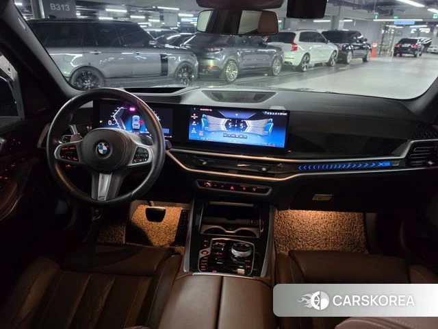 BMW X5 (G05) 2024 Светло-серебряный цвет из Кореи, фото 3